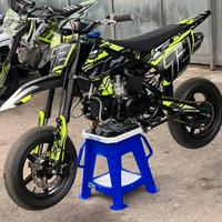 Pit bike