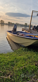 Boston whaler 13 con fuoribordo 30 cv