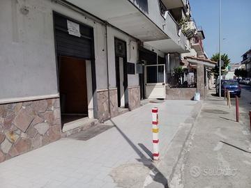 Locale commerciale Caivano