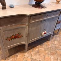 Mobile credenza in legno massello in stile shabby