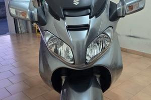 Suzuki Burgman 650 – Pari al nuovo, soli 10.170 km