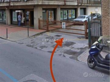 Box / Garage di 14 m² a Rapallo