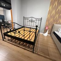 Letto matrimoniale in ferro battuto