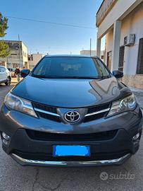 🚙 TOYOTA RAV4 2.0 D 2WD Anniversary (2014) - Per