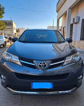 🚙 TOYOTA RAV4 2.0 D 2WD Anniversary (2014) - Per