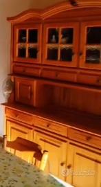 credenza in legno massiccio