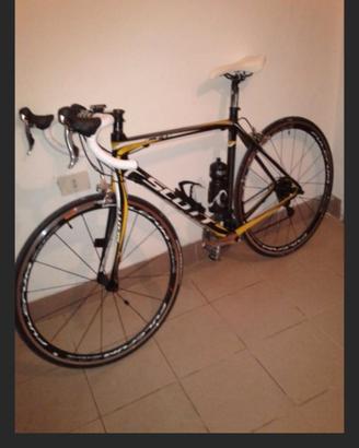 Bici Scott carbonio tg. M 53 cm.