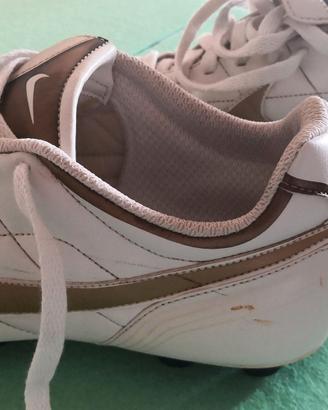 Scarpe da calcio Nike edizione Ronaldinho. nr. 41,