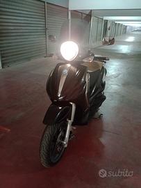 Piaggio Beverly 350