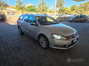 Volkswagen Passat B7 2011 dsg 140cv