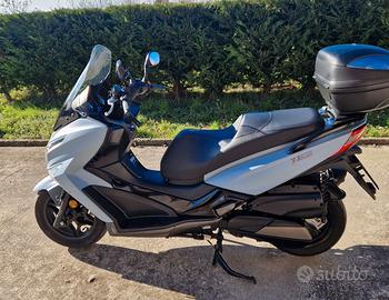 scooter Kimco X-town 300