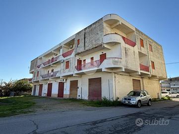 3 LOCALI A CORIGLIANO-ROSSANO
