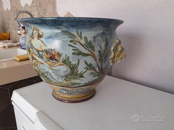 Antico Vaso in Ceramica decorato a mano