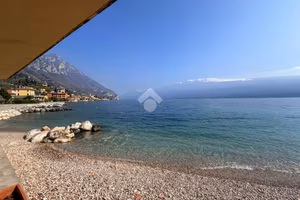 2 LOCALI A GARGNANO