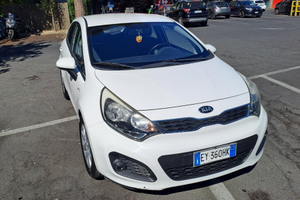 Kia Rio GPL 2015