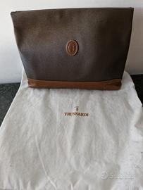 Pochette Trussardi originale