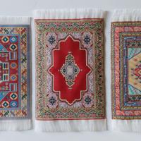 3 tappeti in miniatura tessuti