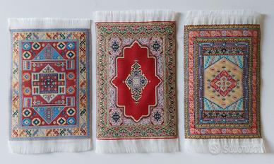 3 tappeti in miniatura tessuti