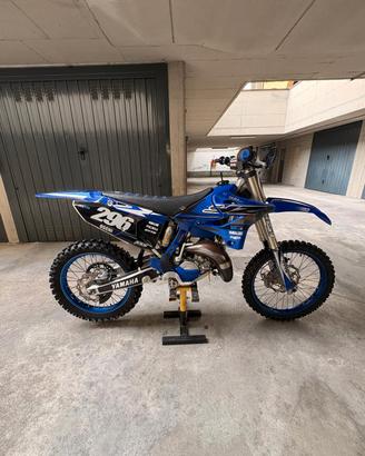 MOTO YAMAHA 125 