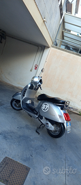 Vespa GTS 250