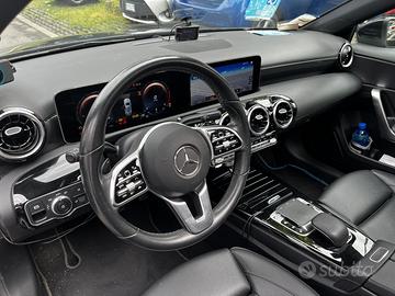 MERCEDES CLASSE A 180 SPORT