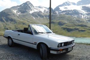 BMW 320 cabrio E30 (1990)