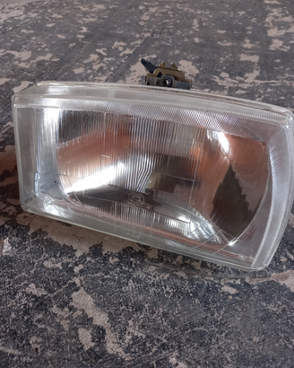Faro fanale radiatore peugeot 304 anni 70