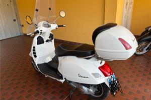 Vespa GTS 300 Supersport