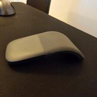 mouse tipo arc piatto bluetooth NO Microsoft