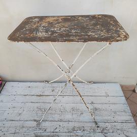 Tavolino da esterno in ferro vintage
