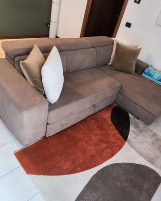 divano letto con poggiatesta reclinabili