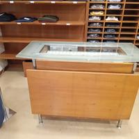 Arredo negozio abbigliamento