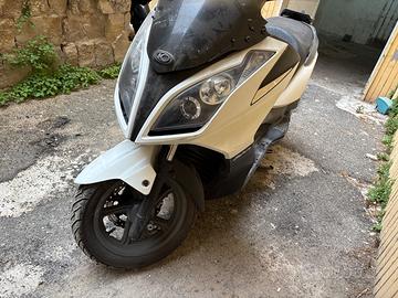 Kymco Downtown 300 come da foto