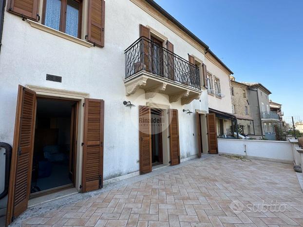 Duplex con Terrazza e Garage in Centro Storico