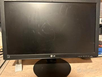 Monitor LG 24 pollici