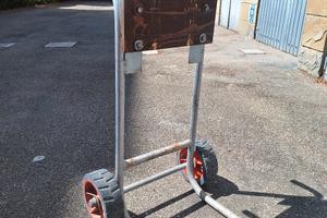 Cavalletto motore fuoribordo