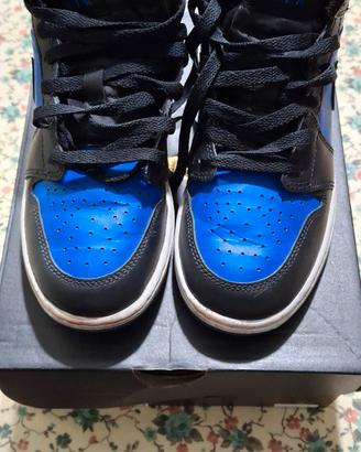 Air Jordan mid 1 blue e black 