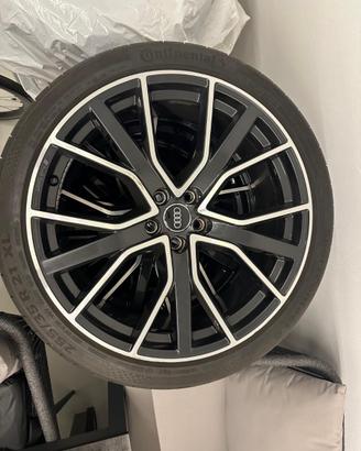 Cerchi originali Audi Sport 21“ con gomme estive