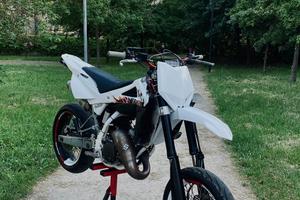 Husqvarna SM 125 del 2010