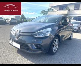 RENAULT Clio dCi 8V 90 CV 5 porte Moschino Inten