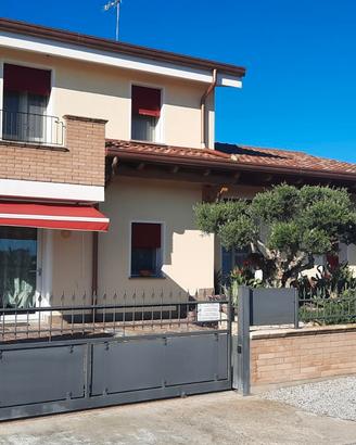 Arqua' polesine, villetta singola come nuova