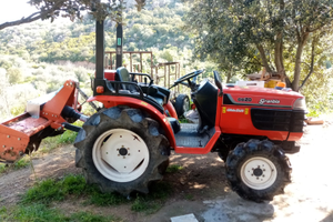 Trattore kubota gb20