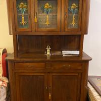 Buffet con vetrinetta restaurato