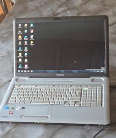 Toshiba Satellite L550-130 (Schermo

17.3")