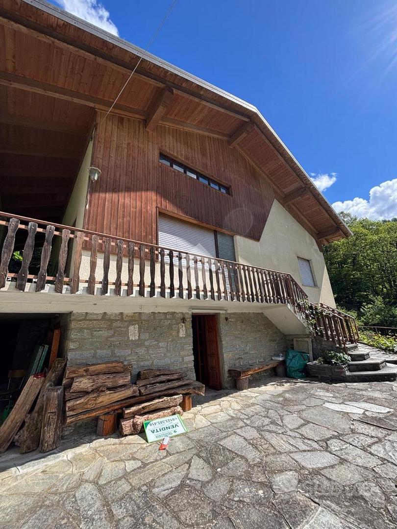 VILLA SINGOLA A CHIALAMBERTO - View 5