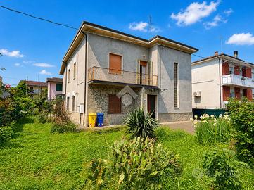 BIFAMILIARE A FORLÌ