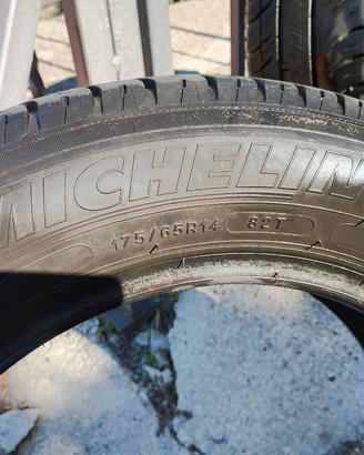 Pneumatici estivi usati 