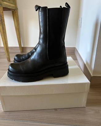 Stivali neri in pelle Divine Follie 37