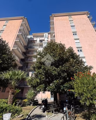 4 LOCALI A GRAGNANO