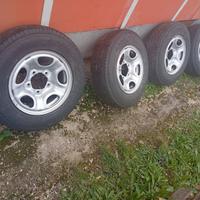 Gomme Daihatsu